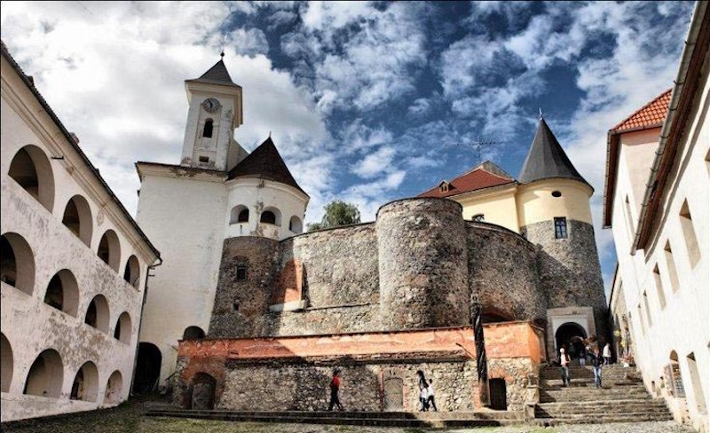 Замок Паланок