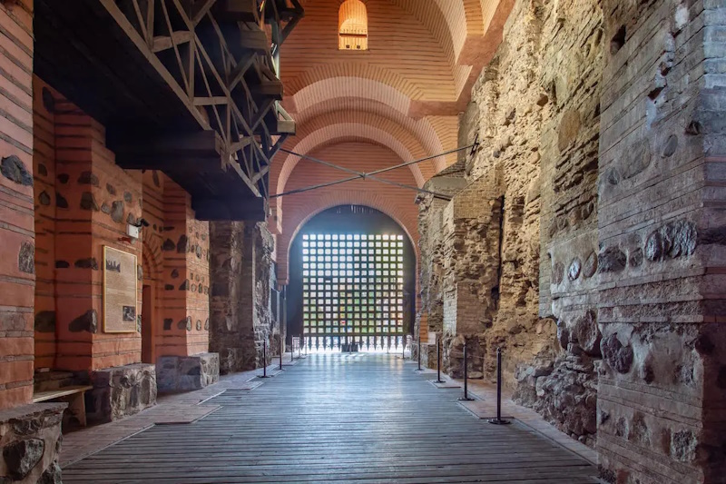 Золоті ворота