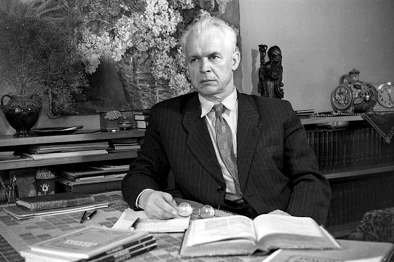 Олександр Довженко